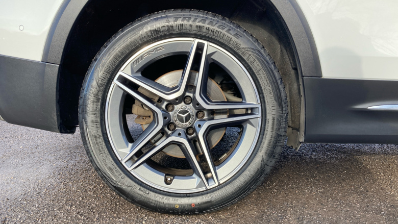 Mercedes-Benz GLB 200 AMG Line Premium 5dr 7G-Tronic Petrol Estate